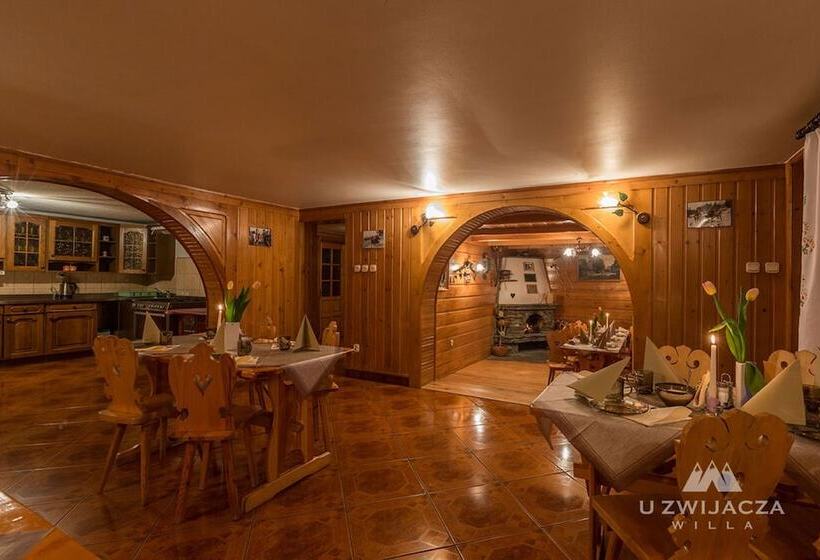 Bed and Breakfast Willa U Zwijacza