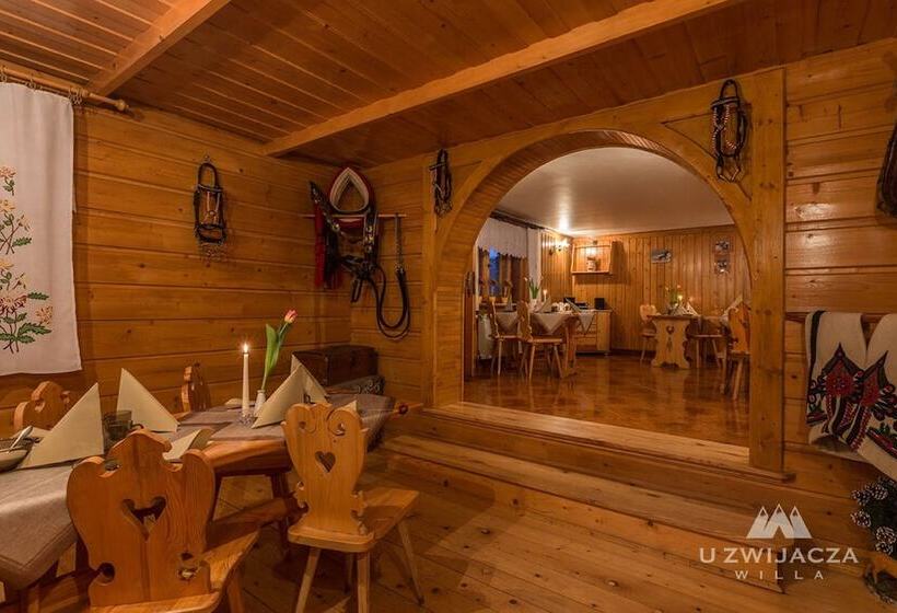 Bed and Breakfast Willa U Zwijacza