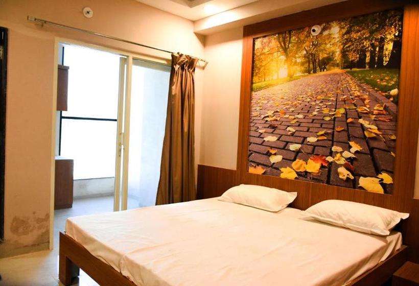 Harshdeep Smart Stays