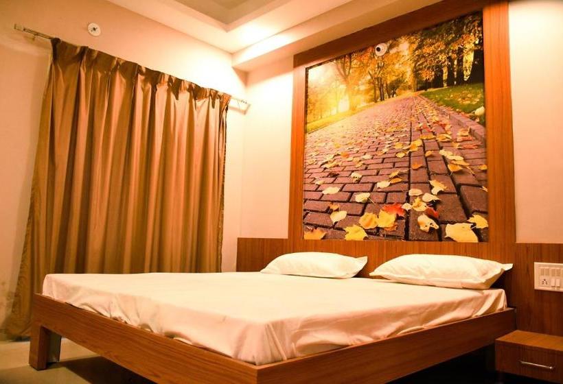 Harshdeep Smart Stays