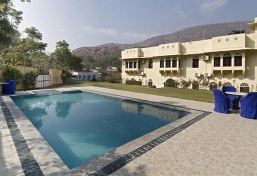 Dhulagarh Heritage Palace Hotel Near Jaipur