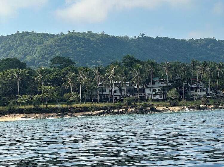 호텔 G Beach Resort And Restobar