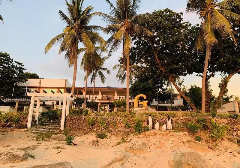 Hotelli G Beach Resort And Restobar