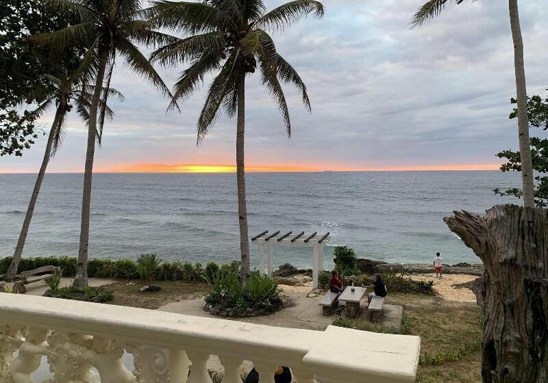 호텔 G Beach Resort And Restobar