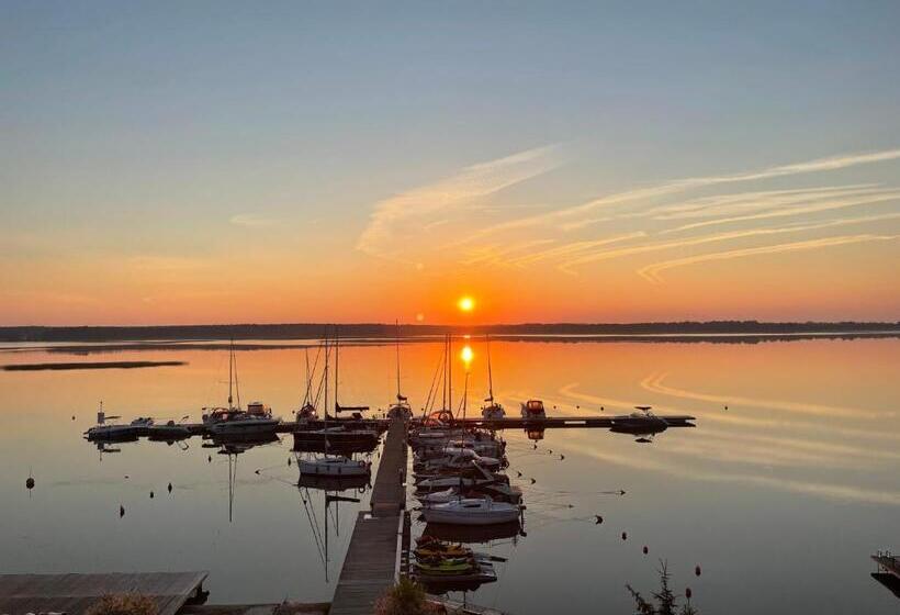 בית מלון כפרי Marina Nawigator