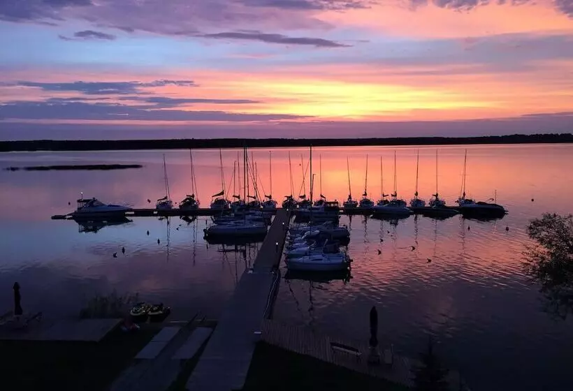 Hotelli Marina Nawigator