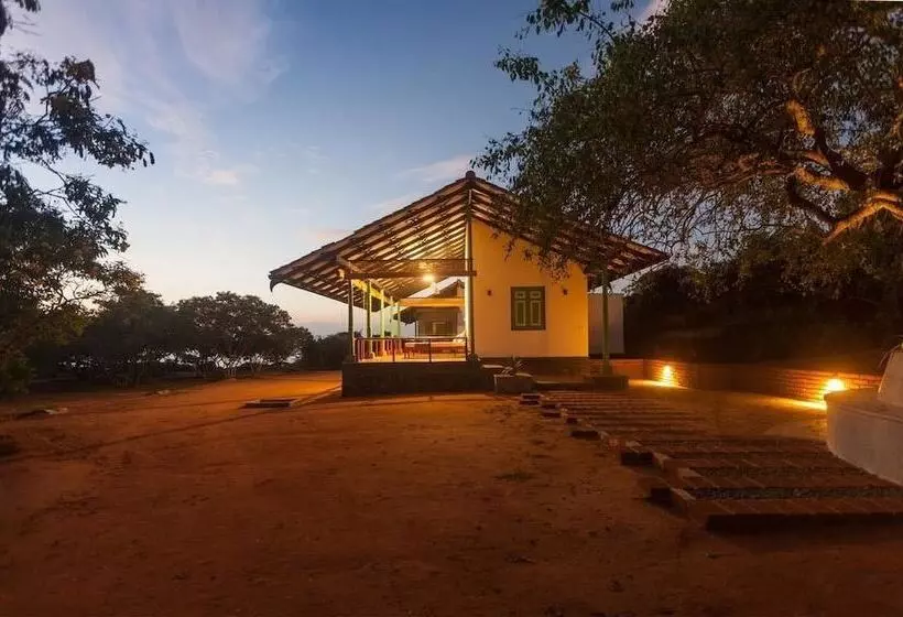 Hotelli Nil Sisila Beach Resort Yala