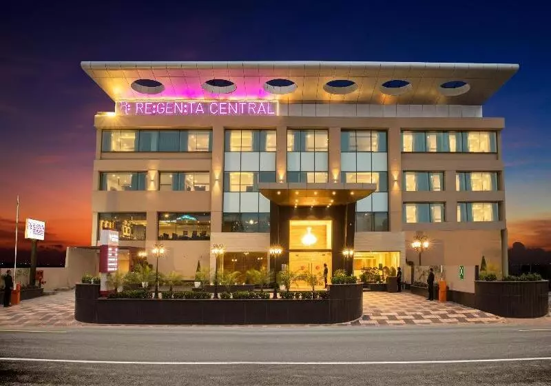 هتل Regenta Central Cassia Zirakpur Chandigarh