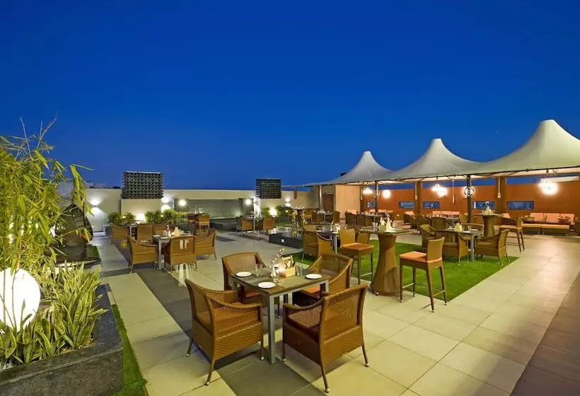 هتل Regenta Central Cassia Zirakpur Chandigarh