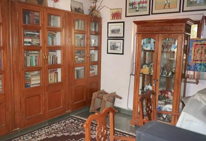 Hotelli Shahar Palace