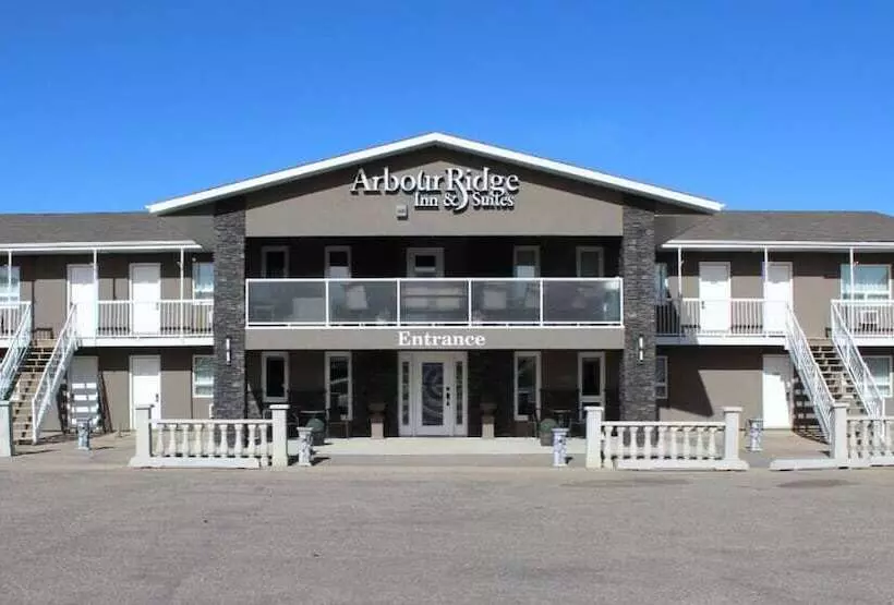 Motelli Arbour Ridge Inn & Suites