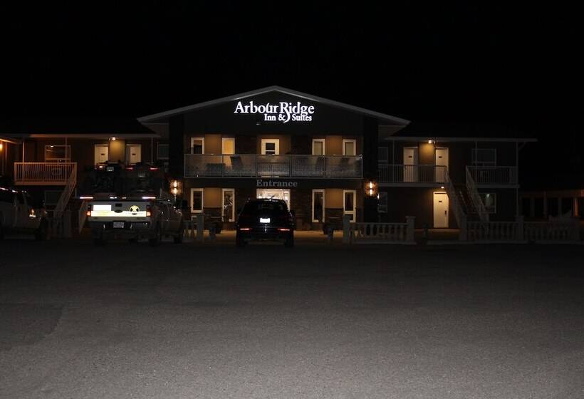 מוטל Arbour Ridge Inn & Suites