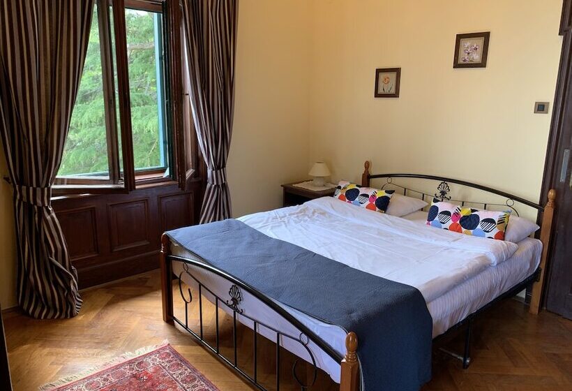 פנסיון Villa Magnolia