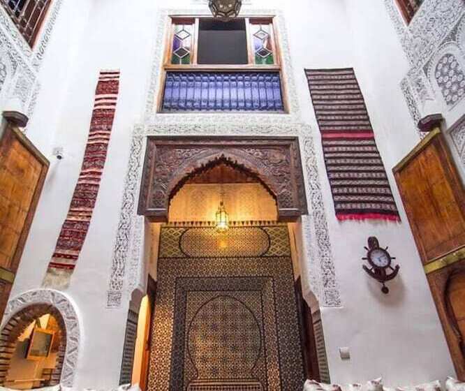 里亚德 Dar Milouda Rcif