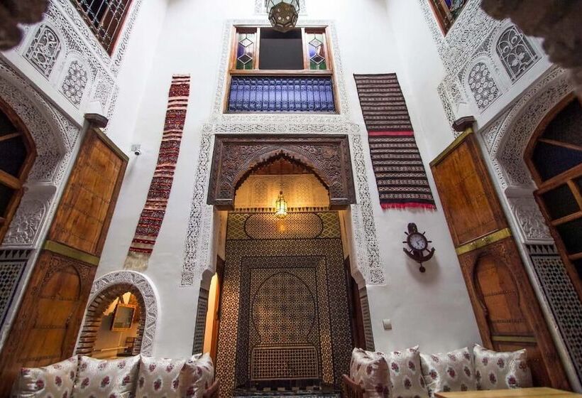 里亚德 Dar Milouda Rcif