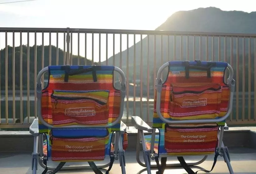 Retkeilymaja 島宿nest