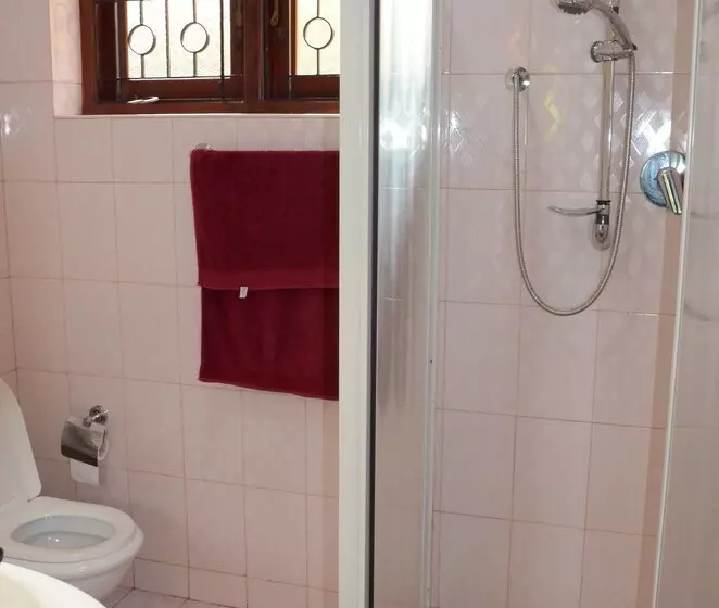 Aamiaismajoitus (B&B) Gondolas Holiday Lanka