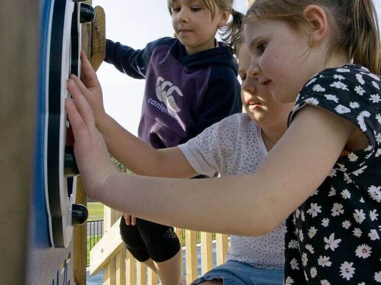 Hokitika S Kiwi Holiday Park And Motels