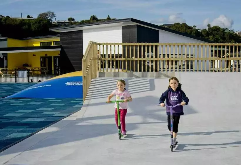 Hokitika S Kiwi Holiday Park And Motels