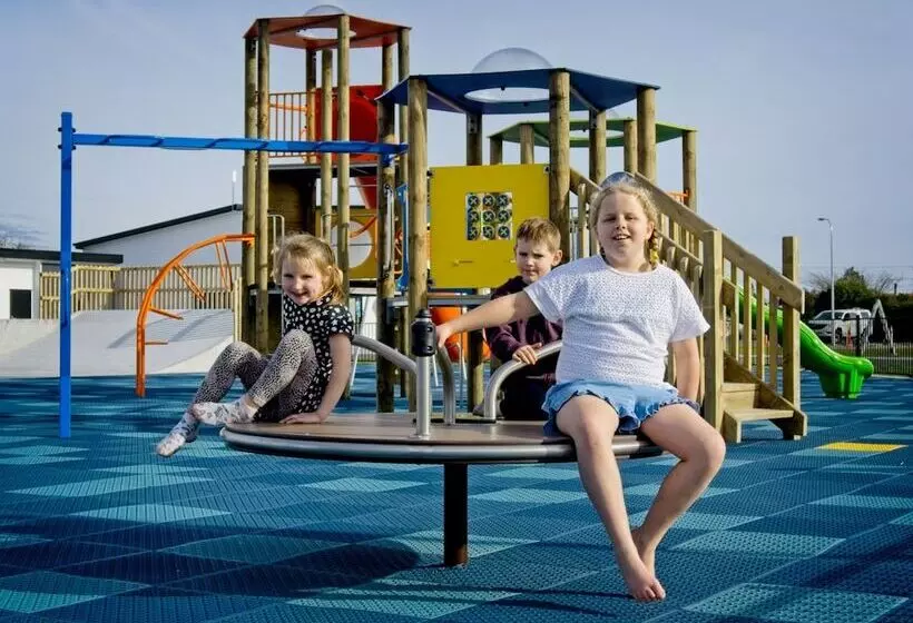 Hokitika S Kiwi Holiday Park And Motels