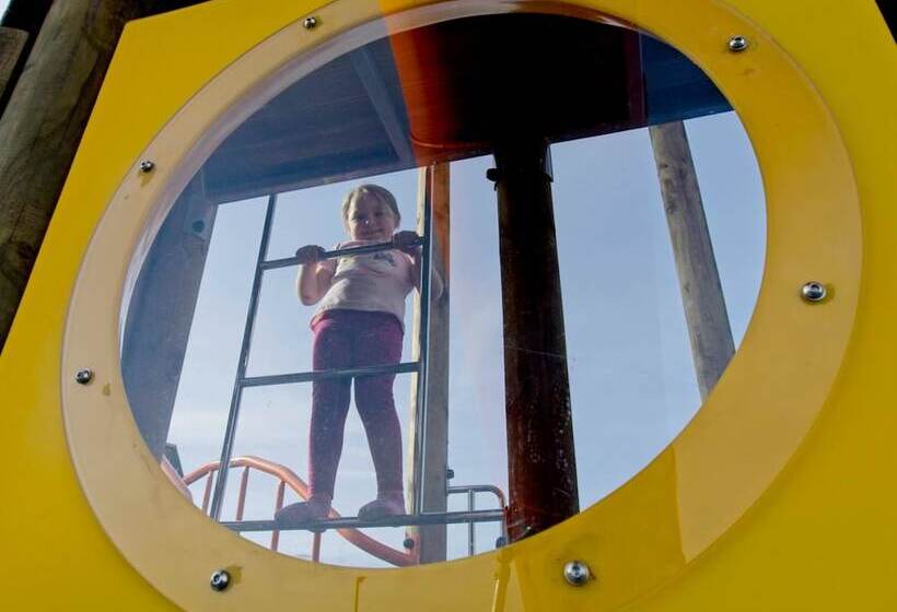 Hokitika S Kiwi Holiday Park And Motels