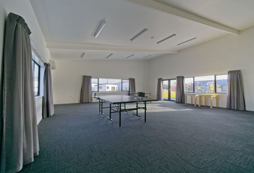 Hokitika S Kiwi Holiday Park And Motels