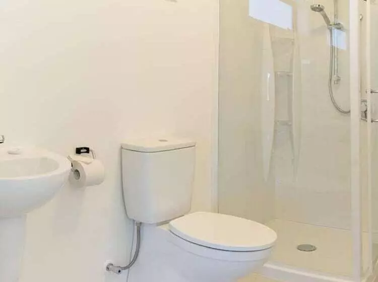 Hokitika S Kiwi Holiday Park And Motels