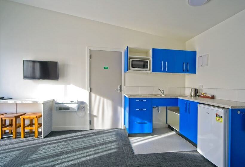 Hokitika S Kiwi Holiday Park And Motels