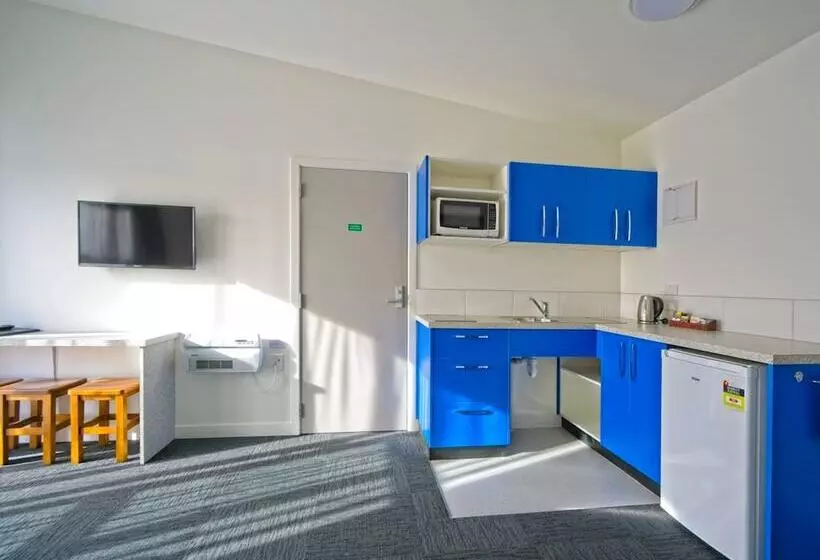 Hokitika S Kiwi Holiday Park And Motels