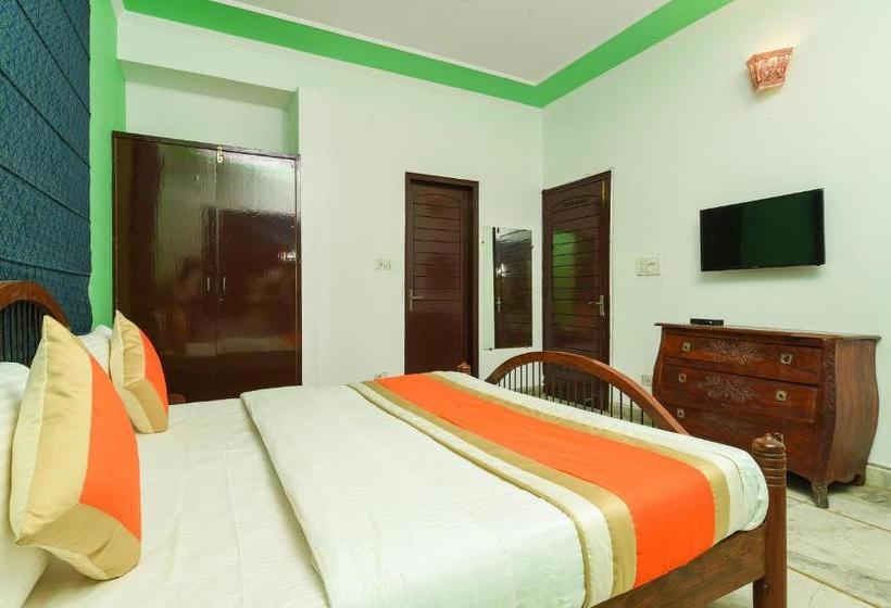 هتل Oyo 15625 Royal Logix