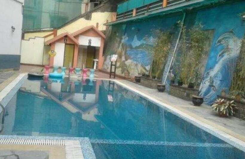 בית מלון כפרי Pride Terrace Valley Resort Gangtok