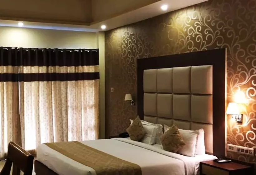 هتل Pride Terrace Valley Resort Gangtok