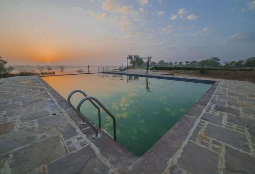 Отель Shivoham Yoga Retreats