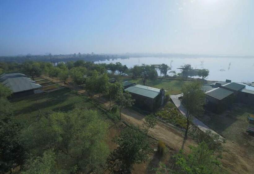 Отель Shivoham Yoga Retreats