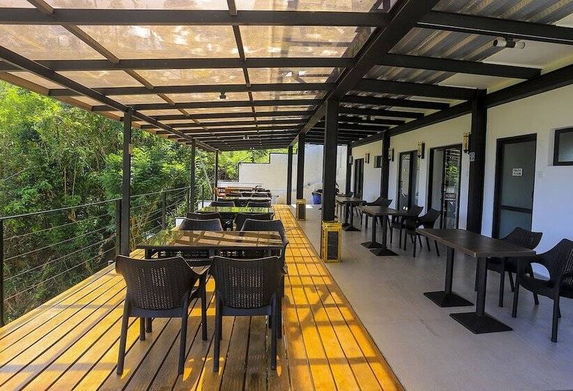 בית מלון כפרי Vendol Sky Resort