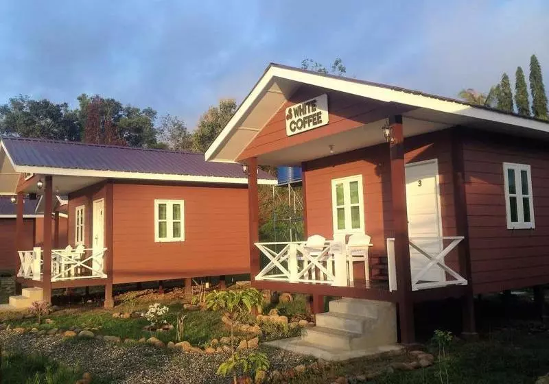 Hotelli Yit Foh Coffee Park Cottage
