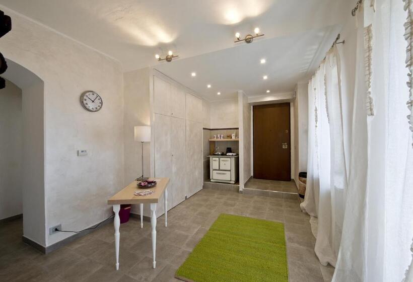 La Finestra Sulla Reggia