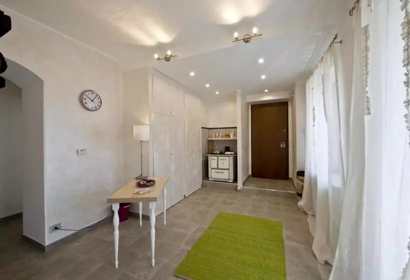 La Finestra Sulla Reggia