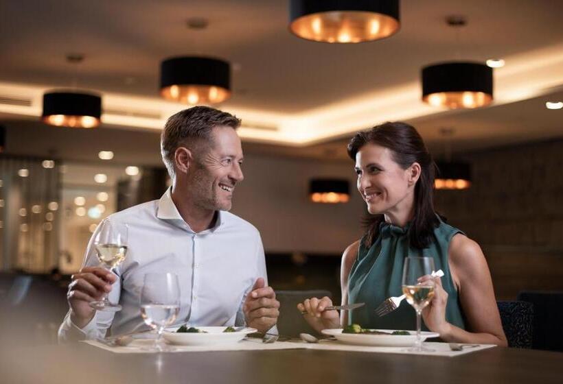 Nuhr Medical   Hotel & Restaurant