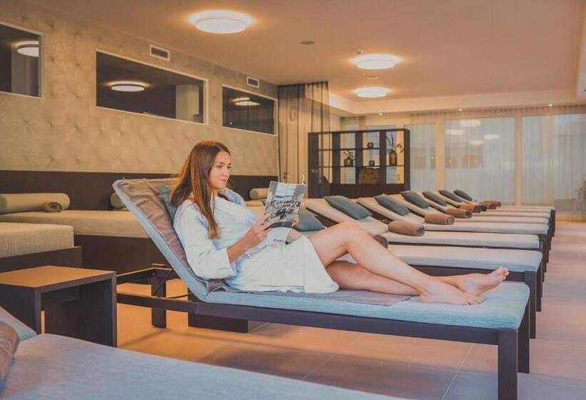 Nuhr Medical   Hotel & Restaurant