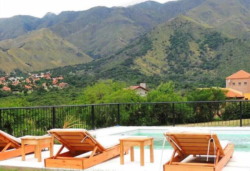 Parque Los Nogales Apart