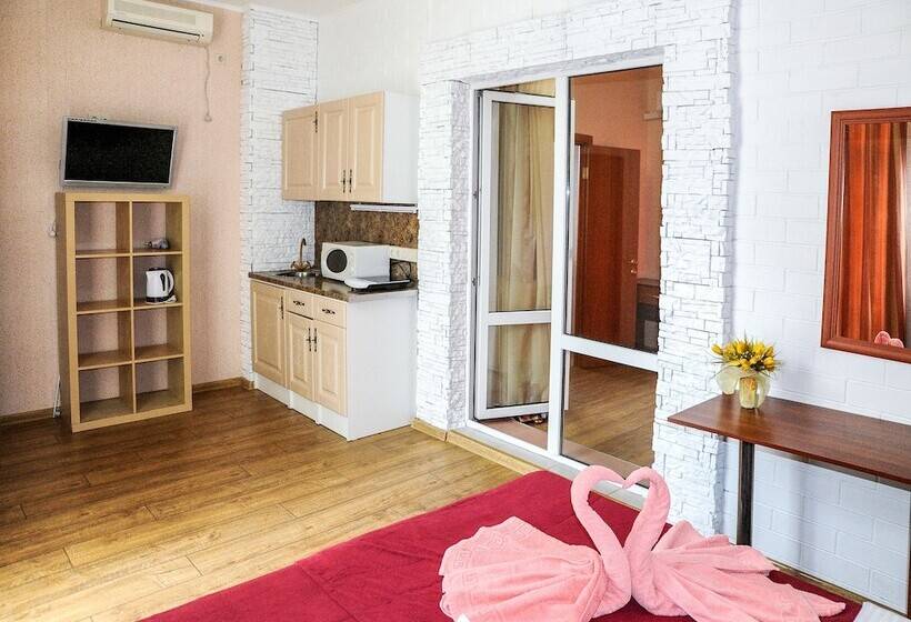 פנסיון Kamelot