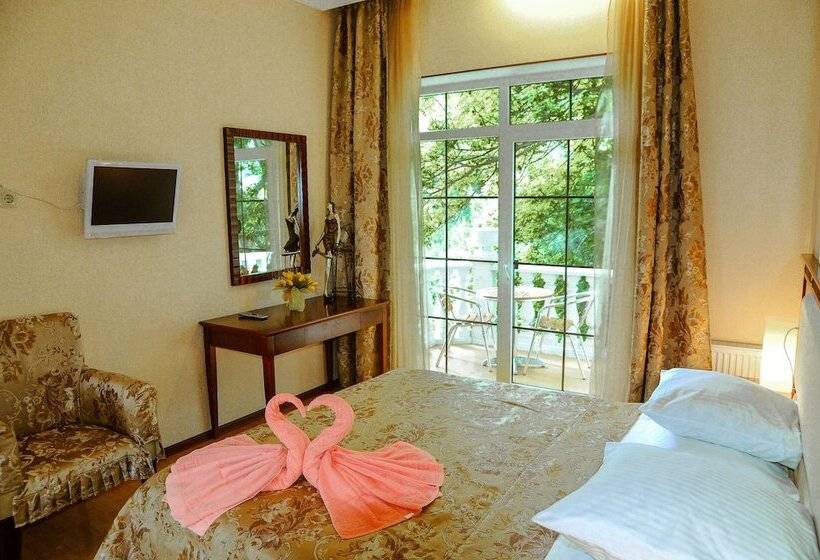 פנסיון Kamelot