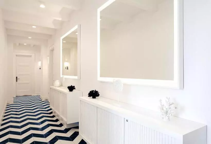پانسیون Maison Blu   Intimate Guesthouse