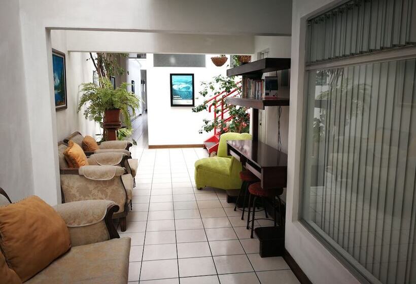 مبيت وإفطار Hojarascas