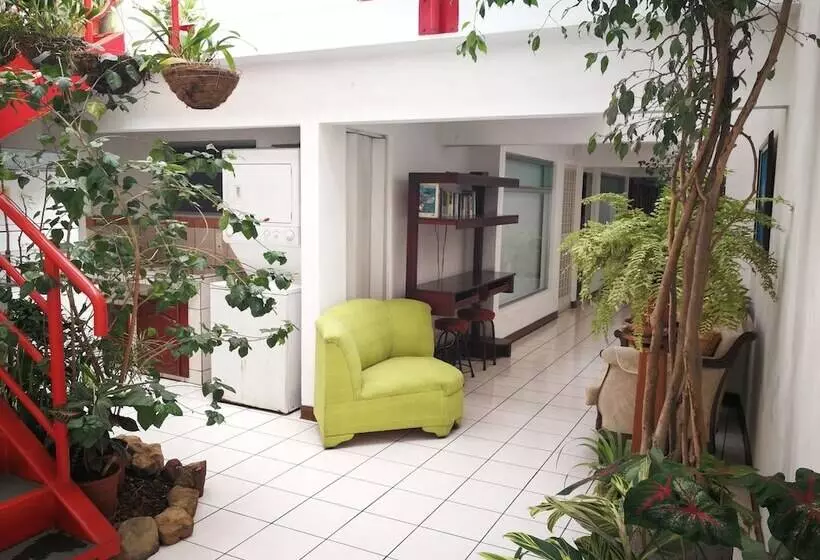 تختخواب و صبحانه Hojarascas