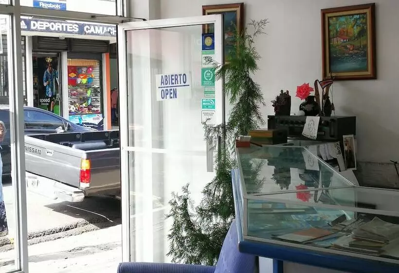 تختخواب و صبحانه Hojarascas