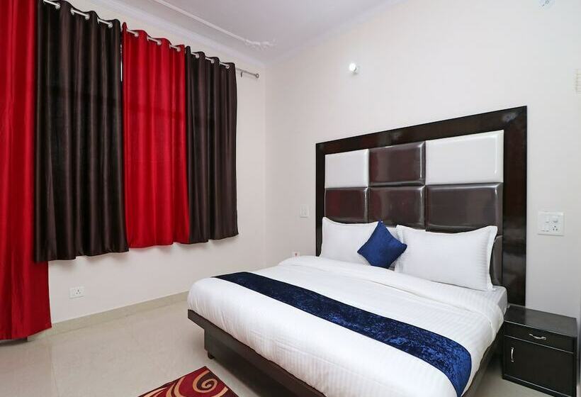 Отель Benog Breeze By Oyo Rooms