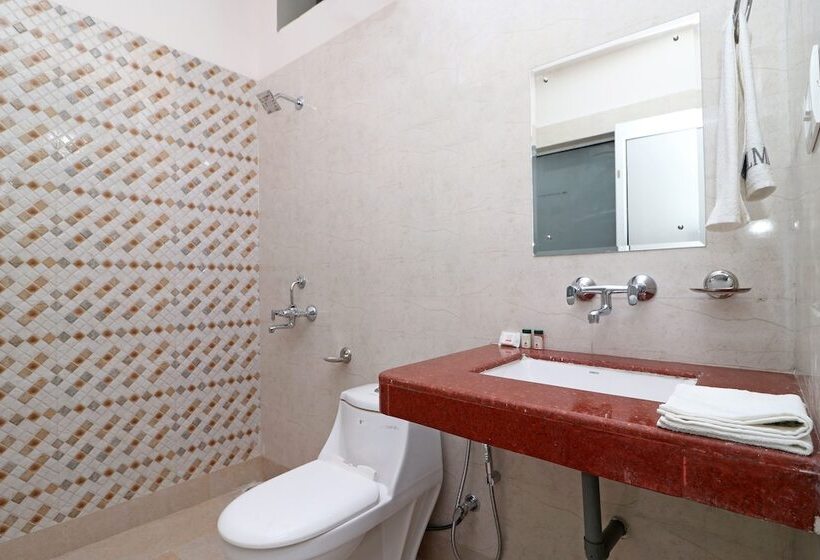 Отель Benog Breeze By Oyo Rooms