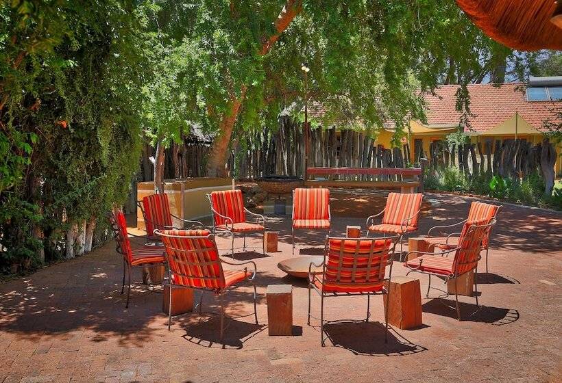 هتل Guest Farm Kiripotib